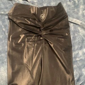 Celestial bodiez black shiny legging new